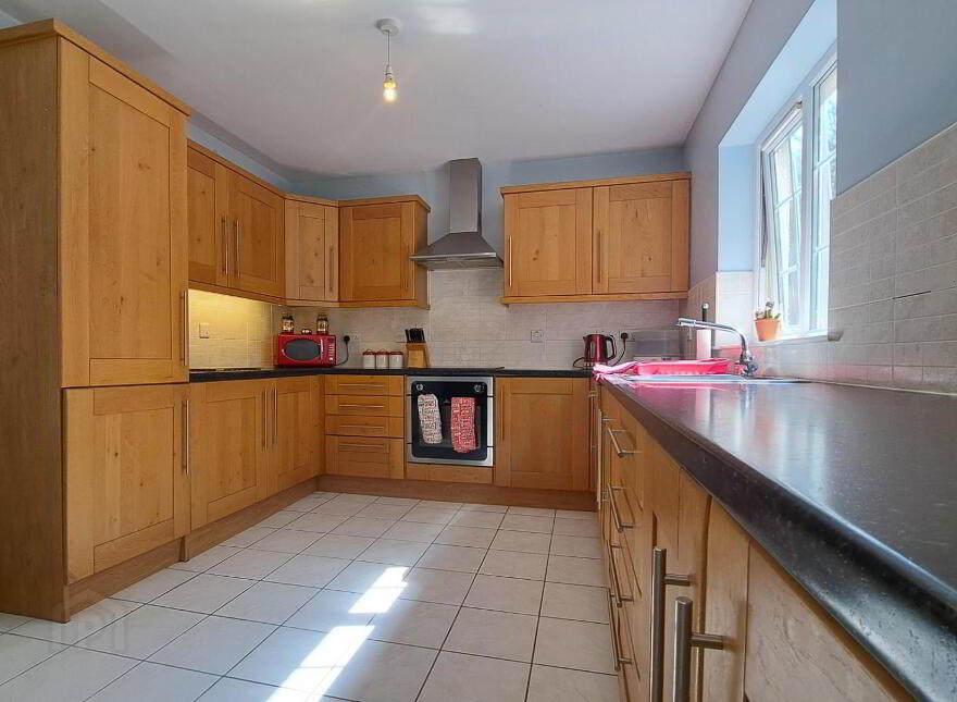 104 Bishopshill, Dromore, BT25 1FL