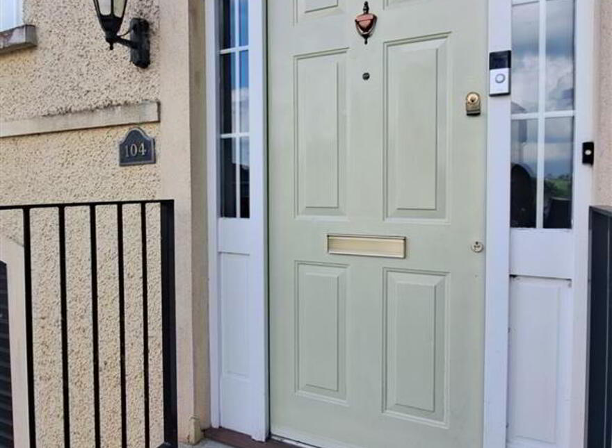 104 Bishopshill, Dromore, BT25 1FL