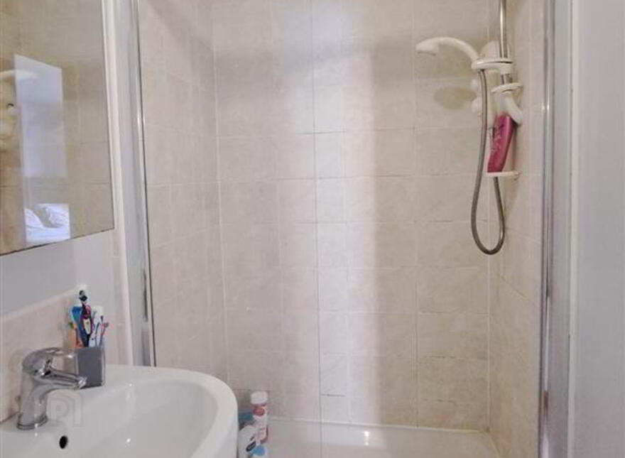 104 Bishopshill, Dromore, BT25 1FL