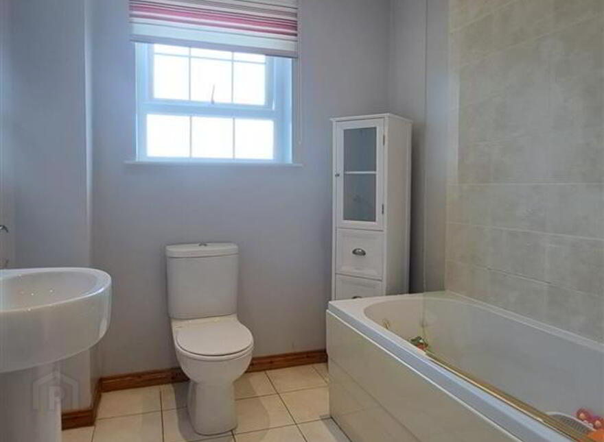 104 Bishopshill, Dromore, BT25 1FL