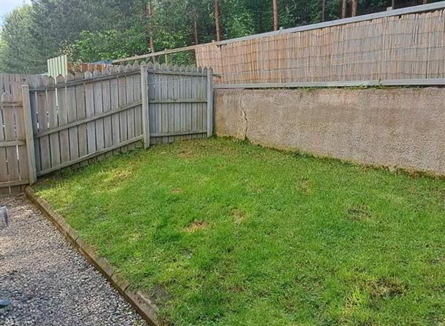 104 Bishopshill, Dromore, BT25 1FL
