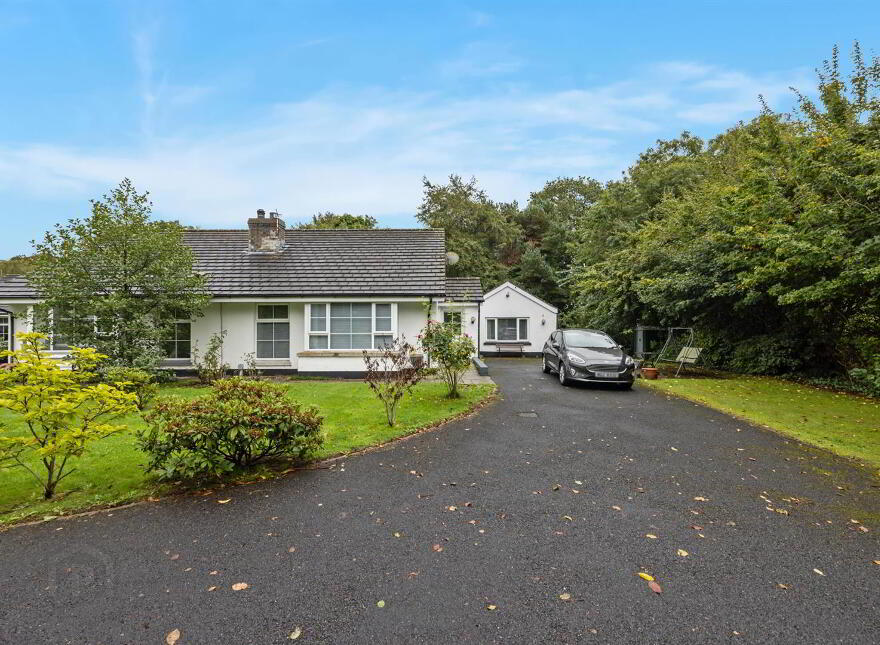61 Millmount Lane, Dundonald, Belfast, BT16 1WN