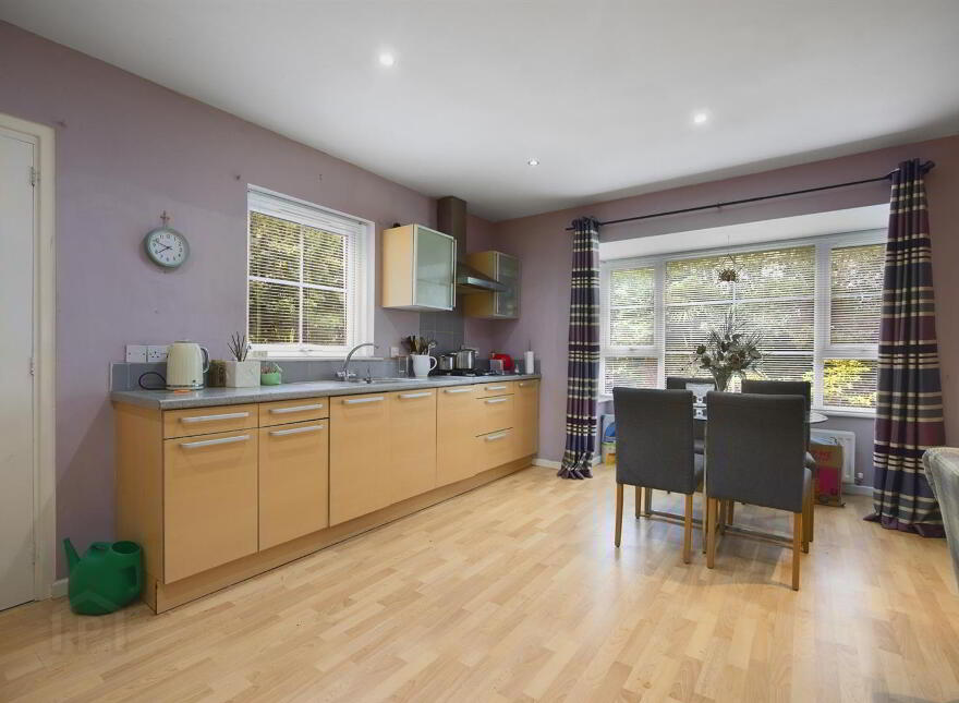 61 Millmount Lane, Dundonald, Belfast, BT16 1WN