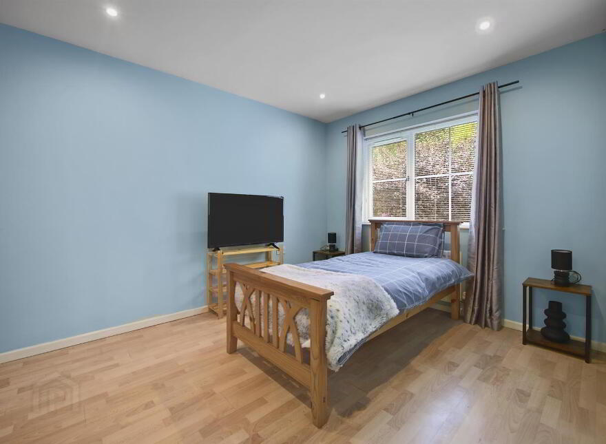 61 Millmount Lane, Dundonald, Belfast, BT16 1WN