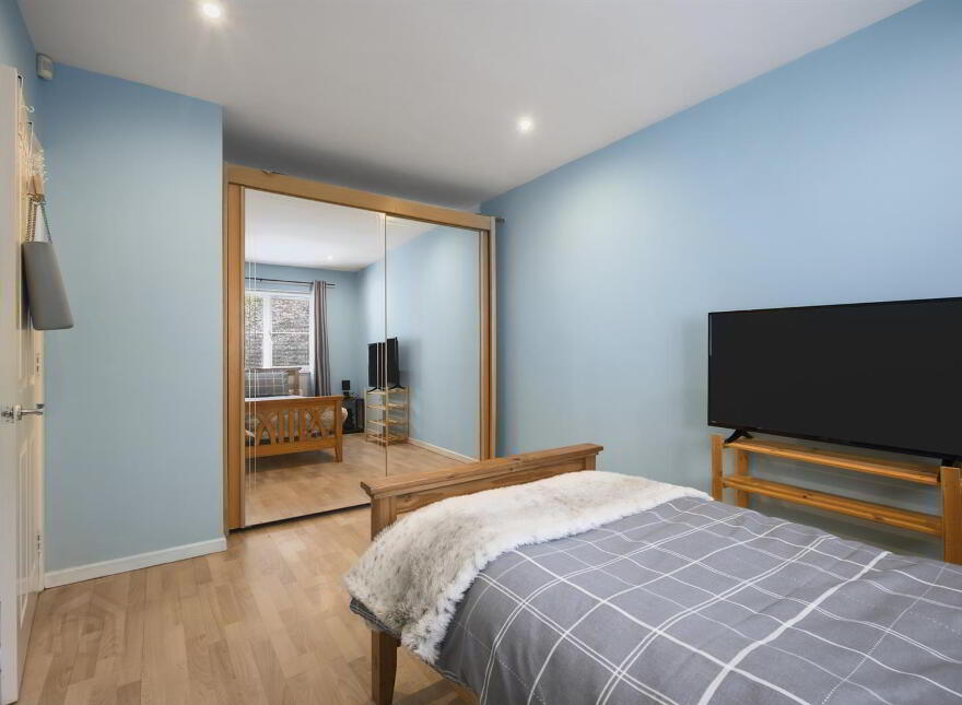 61 Millmount Lane, Dundonald, Belfast, BT16 1WN