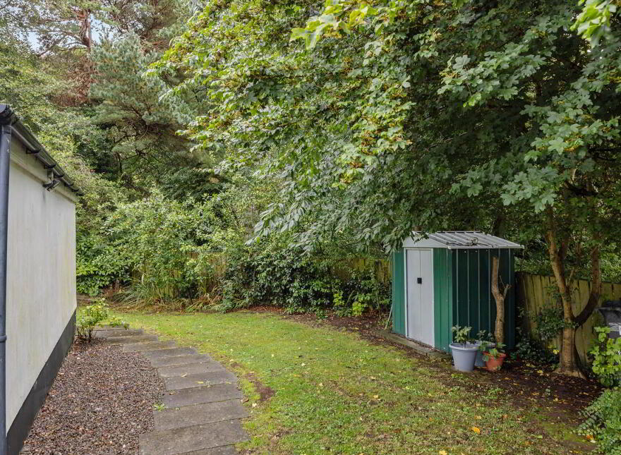 61 Millmount Lane, Dundonald, Belfast, BT16 1WN