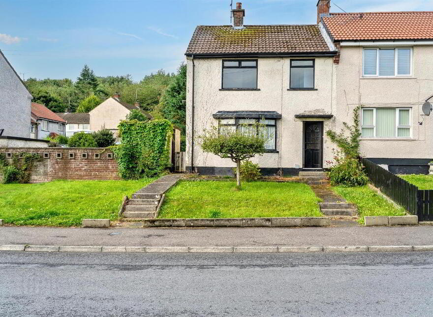 34 Windmill Gardens, Ballynahinch, BT24 8EP