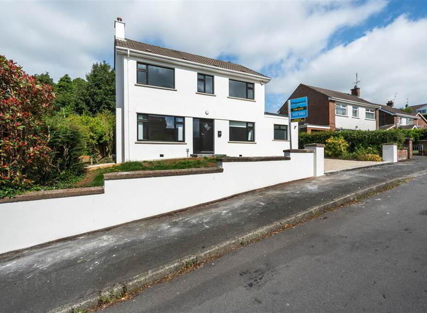 4 Killard Avenue, Downpatrick, BT30 6LA