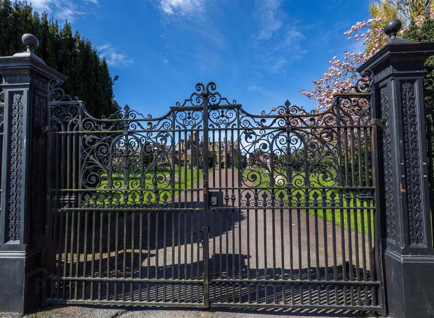 Room 1, 24 Windsor Avenue, Lurgan, Craigavon, BT67 9BG