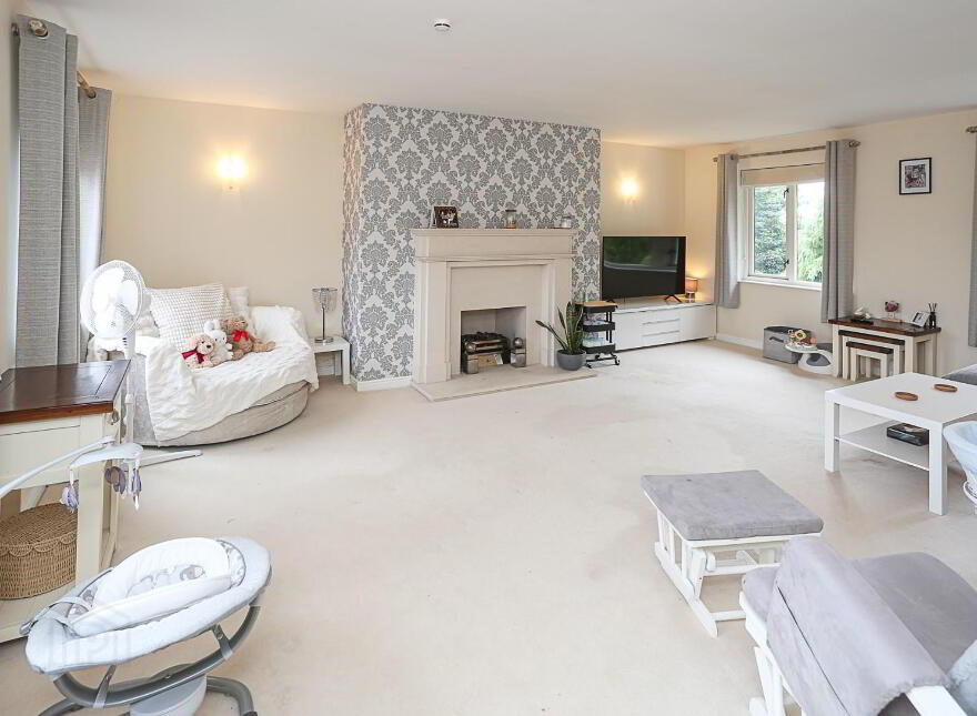 15 Finchley Vale, Belfast, BT4 2EU