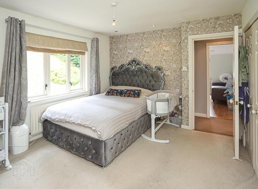 15 Finchley Vale, Belfast, BT4 2EU