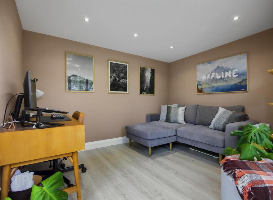 28 Galway Park, Dundonald, Belfast, BT16 2AN