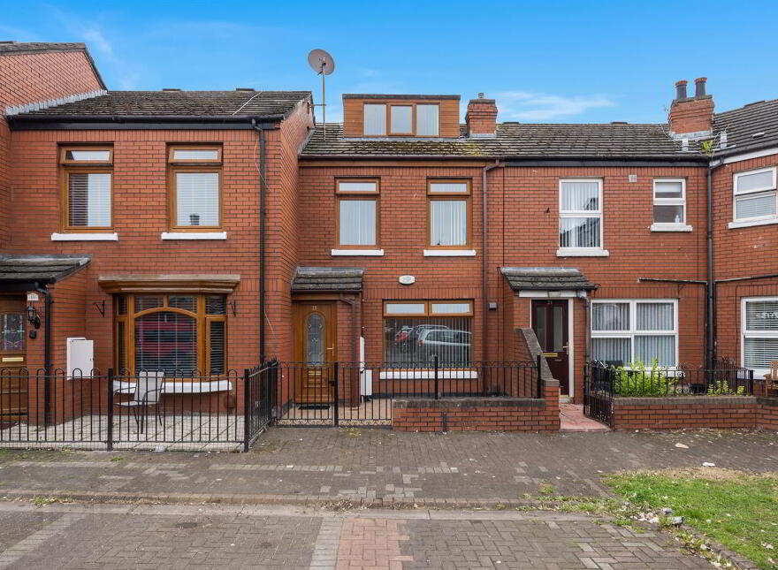 20 Lough Lea, Belfast, BT5 4PA