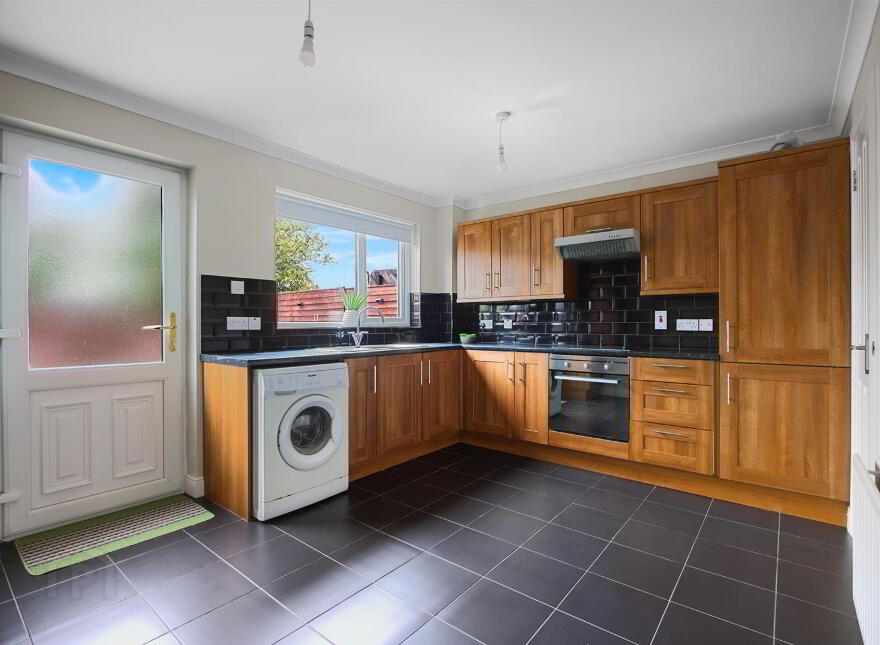 20 Lough Lea, Belfast, BT5 4PA