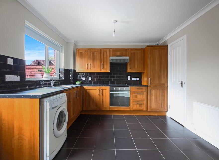20 Lough Lea, Belfast, BT5 4PA