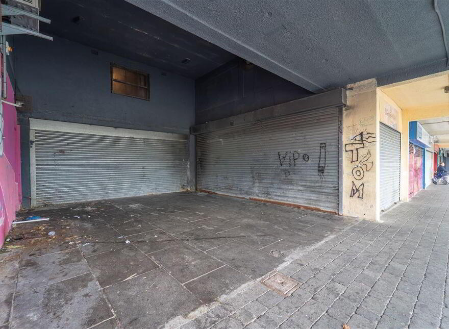 Bawnogue Shopping Centre, Clondalkin, Dublin, D22