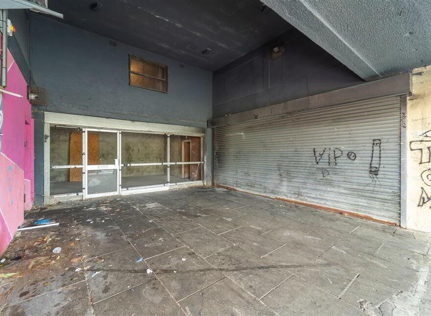 Bawnogue Shopping Centre, Clondalkin, Dublin, D22