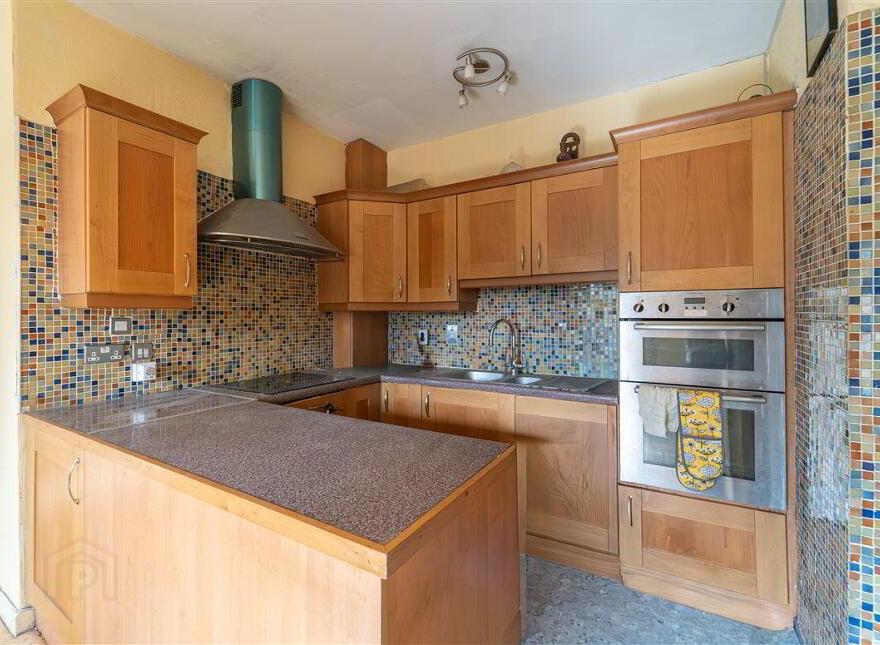 Bawnogue Shopping Centre, Clondalkin, Dublin, D22