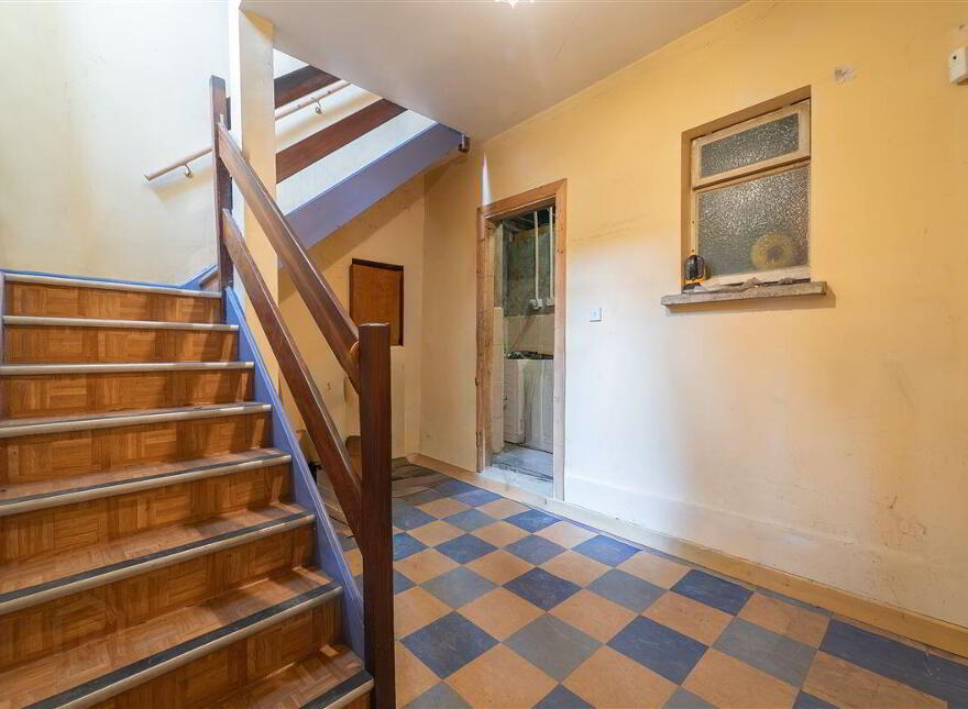 Bawnogue Shopping Centre, Clondalkin, Dublin, D22