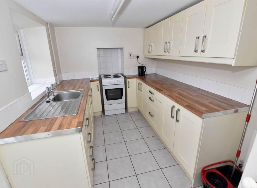 82 Frances Street, Newtownards, BT23 7DY