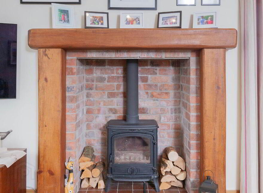 Inishboffin House, 44 Ballyworfy Road, Hillsborough, BT26 6LR