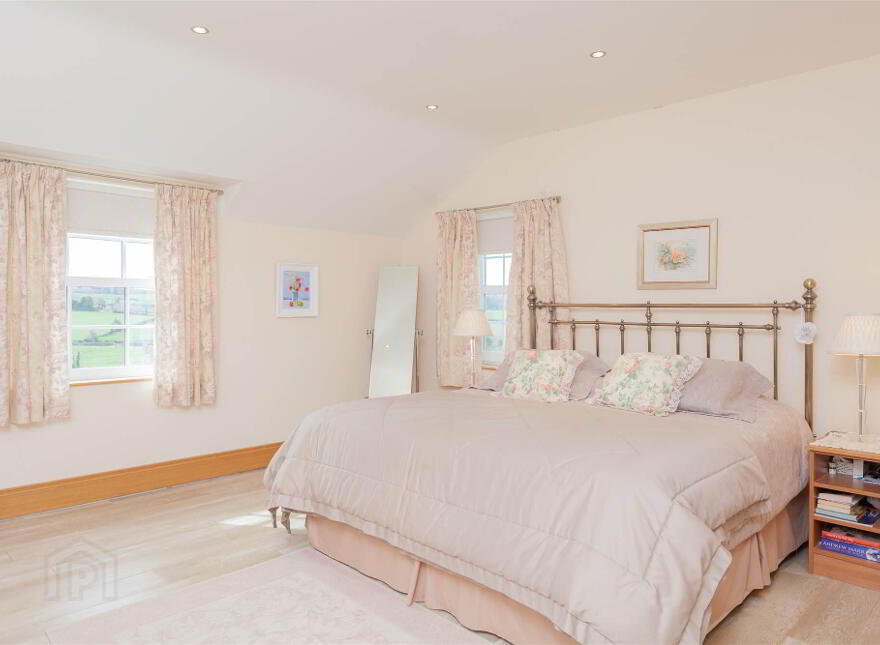 Inishboffin House, 44 Ballyworfy Road, Hillsborough, BT26 6LR
