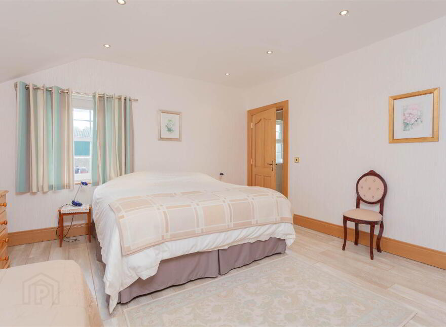 Inishboffin House, 44 Ballyworfy Road, Hillsborough, BT26 6LR