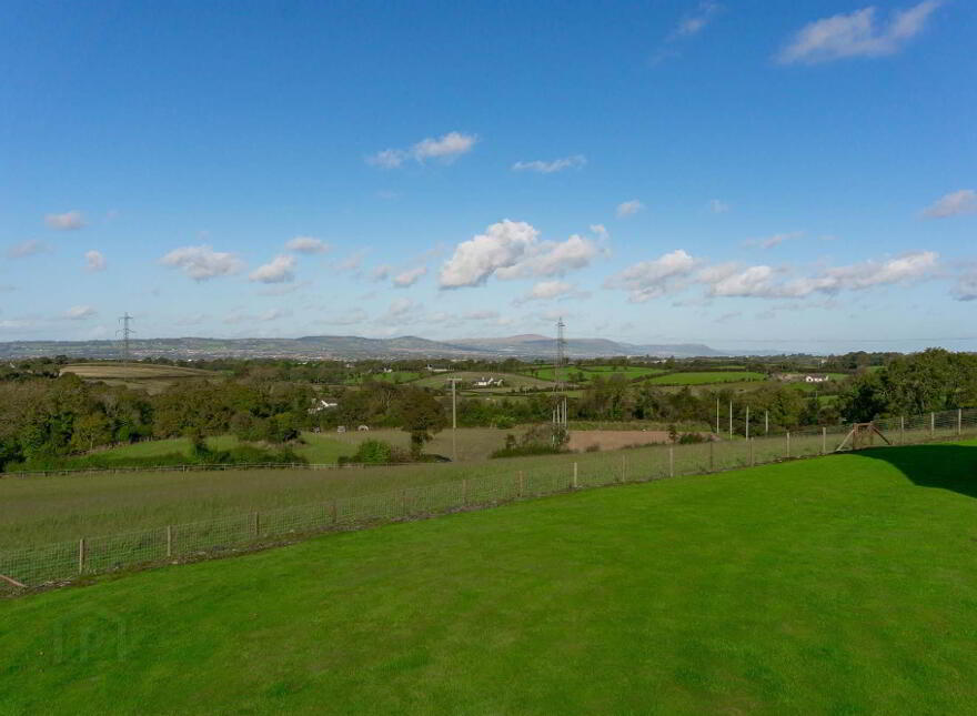 Inishboffin House, 44 Ballyworfy Road, Hillsborough, BT26 6LR