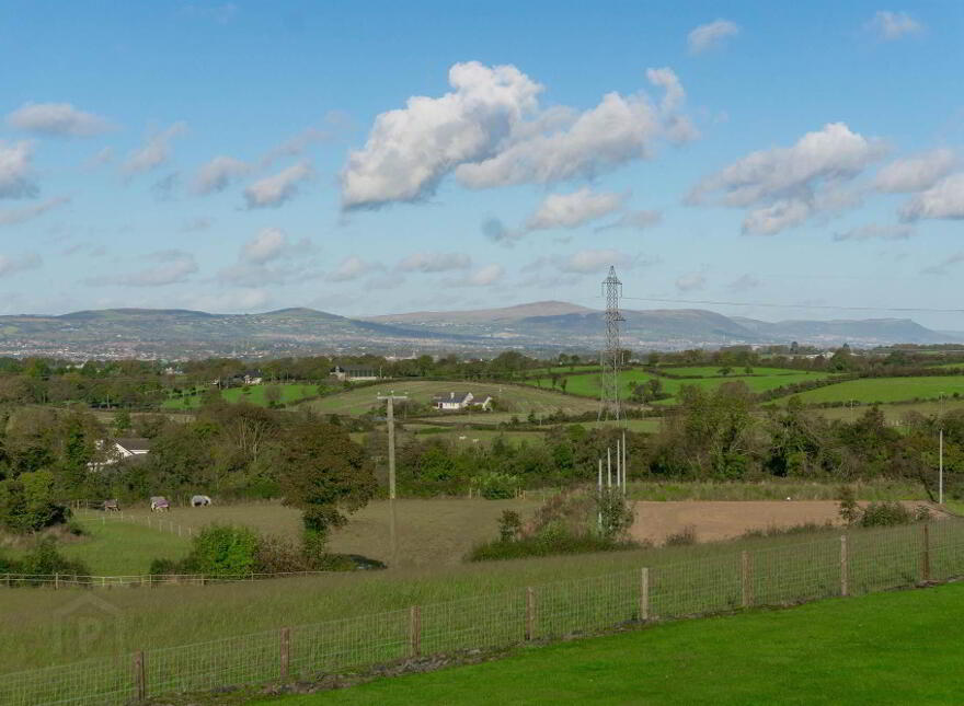 Inishboffin House, 44 Ballyworfy Road, Hillsborough, BT26 6LR