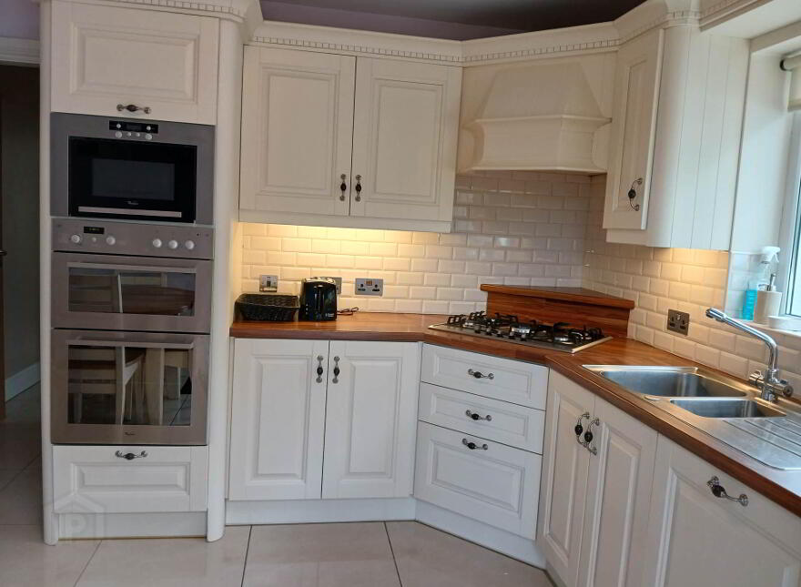 7 Riverside Place, Old Galway Road, Athlone, N37AH95