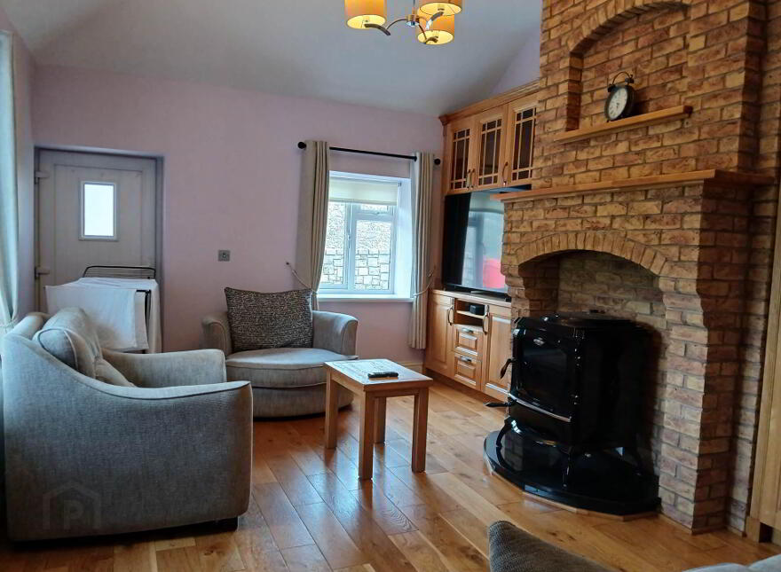 7 Riverside Place, Old Galway Road, Athlone, N37AH95