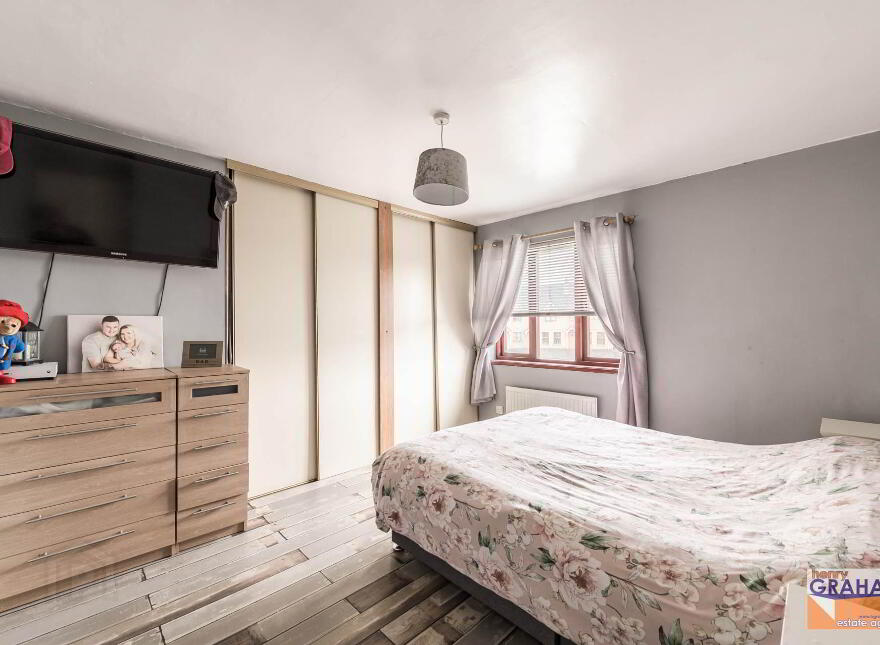 4 Arnold Grove, Ballinderry Lower, Lisburn, BT28 2JL