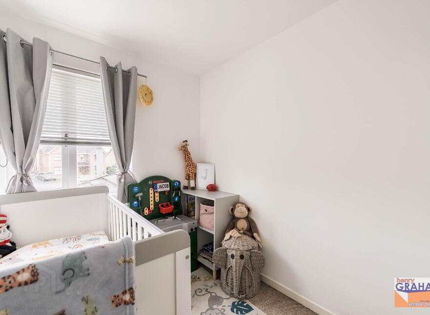 4 Arnold Grove, Ballinderry Lower, Lisburn, BT28 2JL