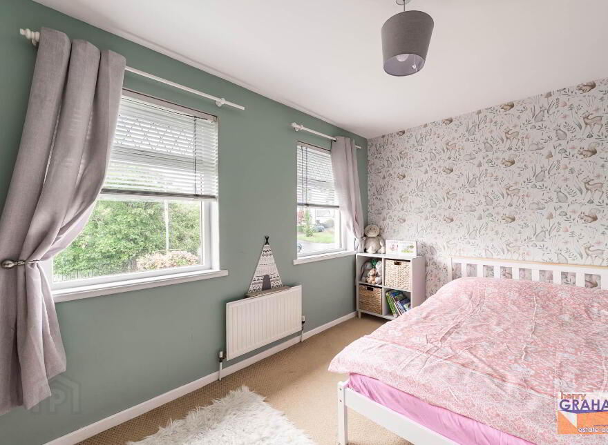 4 Arnold Grove, Ballinderry Lower, Lisburn, BT28 2JL