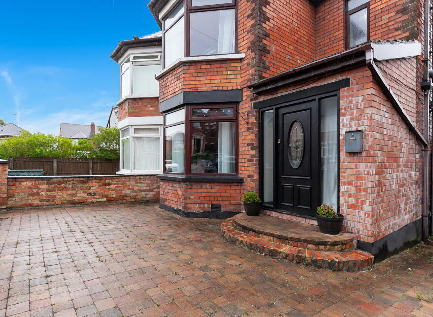 4 Cliftondene Gardens, Belfast, BT14 7PF