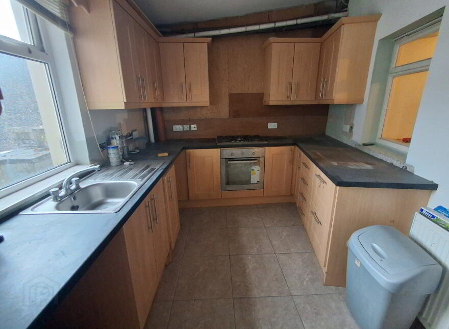 3 High Street, Roslea, BT92 7LT