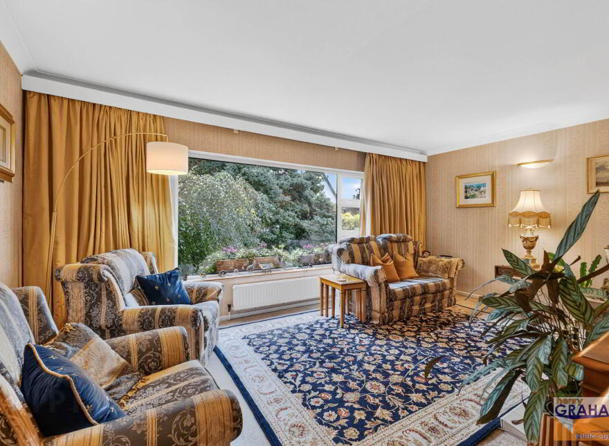 16 Coolsara Park, Lisburn, BT28 3BG