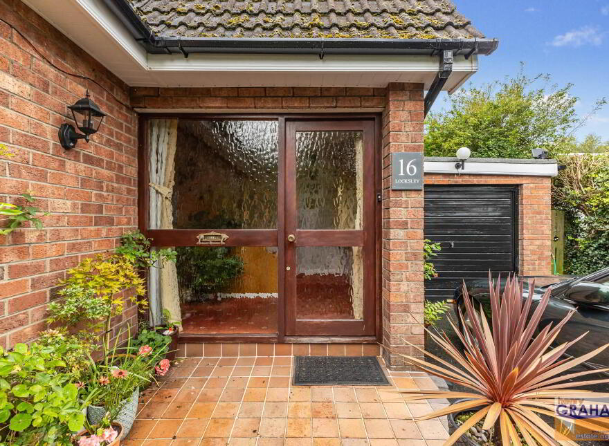 16 Coolsara Park, Lisburn, BT28 3BG