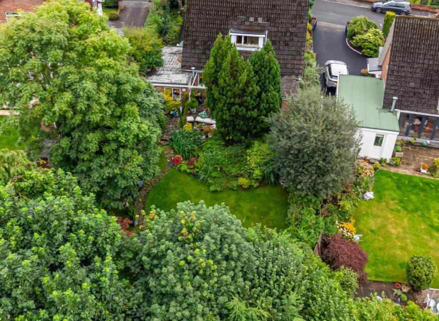 16 Coolsara Park, Lisburn, BT28 3BG