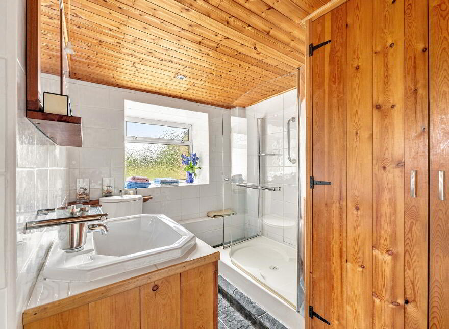 BARRACK HOUSE, Rathdangan Village, Baltinglass, W91D6Y7