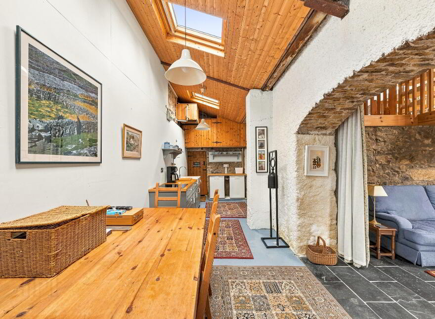 BARRACK HOUSE, Rathdangan Village, Baltinglass, W91D6Y7