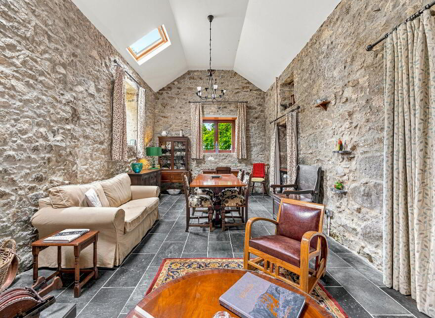 BARRACK HOUSE, Rathdangan Village, Baltinglass, W91D6Y7