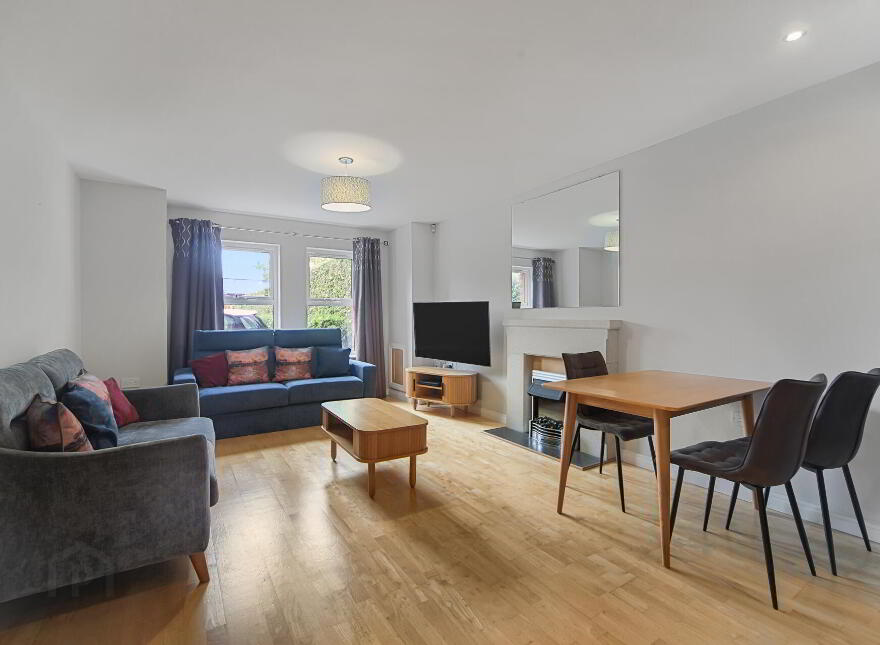 Apt 1 Coach House, 85 Lower Windsor Avenue, Belfast, BT9 7DX