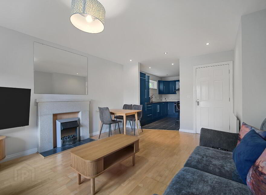 Apt 1 Coach House, 85 Lower Windsor Avenue, Belfast, BT9 7DX