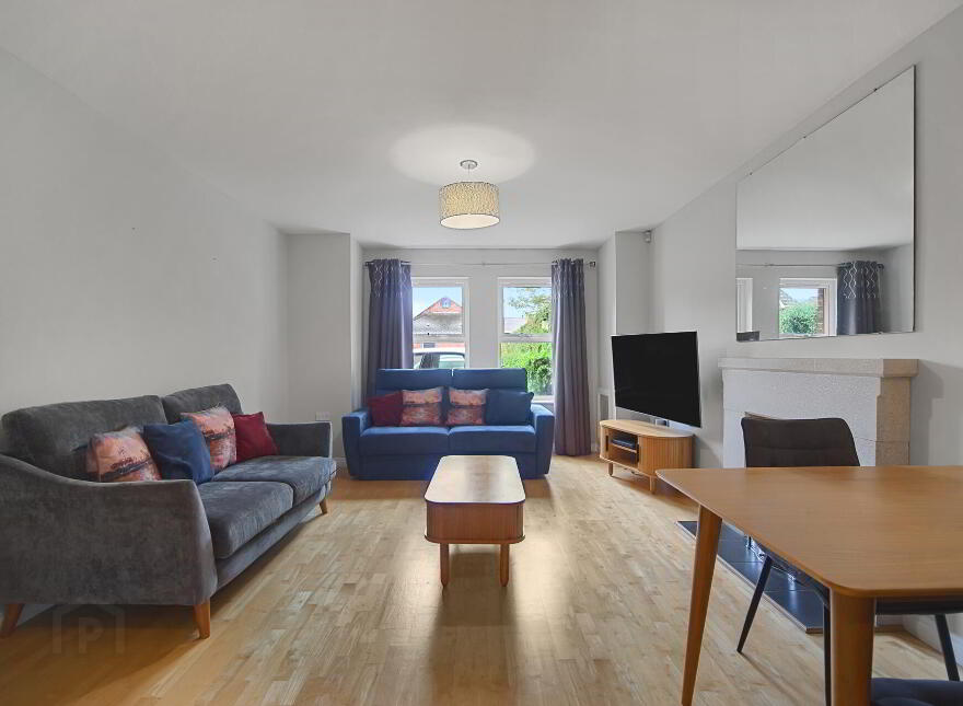 Apt 1 Coach House, 85 Lower Windsor Avenue, Belfast, BT9 7DX