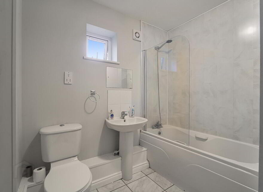 Apt 1 Coach House, 85 Lower Windsor Avenue, Belfast, BT9 7DX