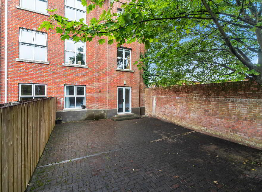 Apt 1 Coach House, 85 Lower Windsor Avenue, Belfast, BT9 7DX