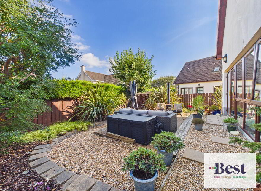 35 Croft Manor, Ballygally, Larne, BT40 2RU
