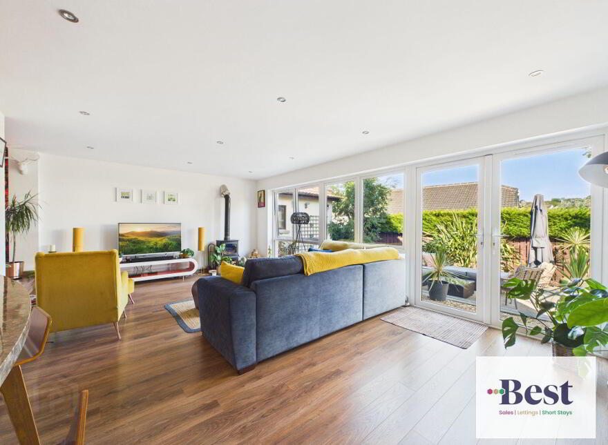 35 Croft Manor, Ballygally, Larne, BT40 2RU