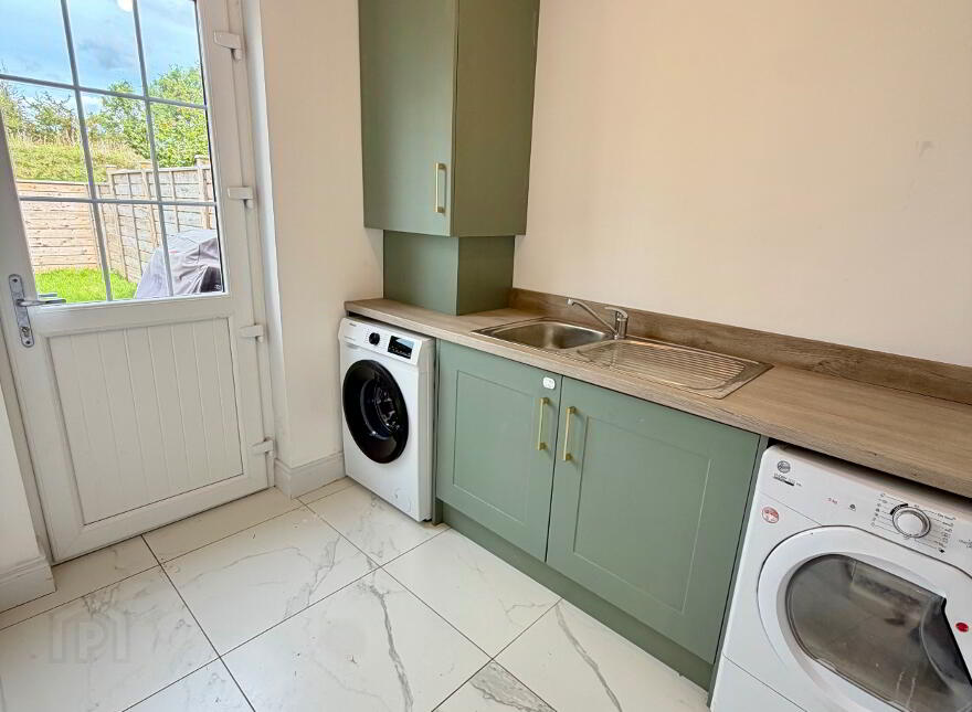 32 Deanery Gardens, Armagh, BT61 7AS